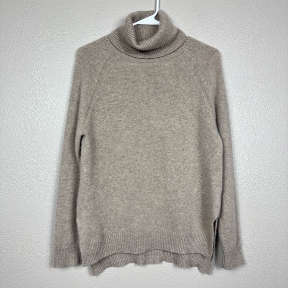 Jarbo Sweaters - Jarbo turtle neck 100% cashmere sweater tan EUC E